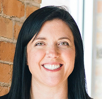 Sophie Hartwell vedúca zákazníckej podpory portrét servisného tímu